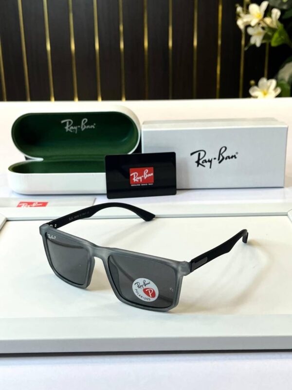 _Rayban_8375_