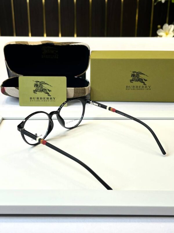 _Burberry_52005_frame - Image 3