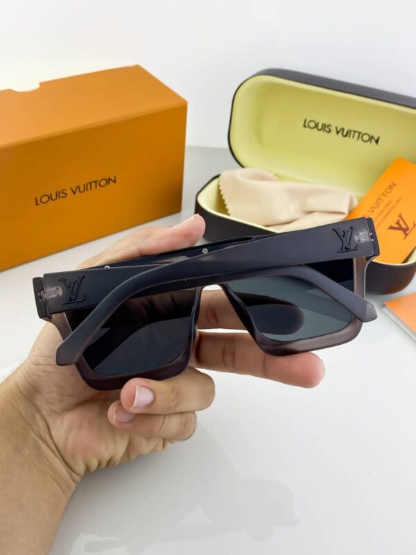 Louis_vuitton_grey black 1502 - Image 2