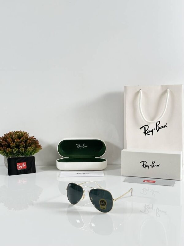 Rayban Aviator 3026 Gold Black (GLASS) - Image 3