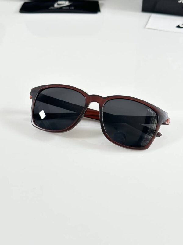 Nike_810_Brown_Black