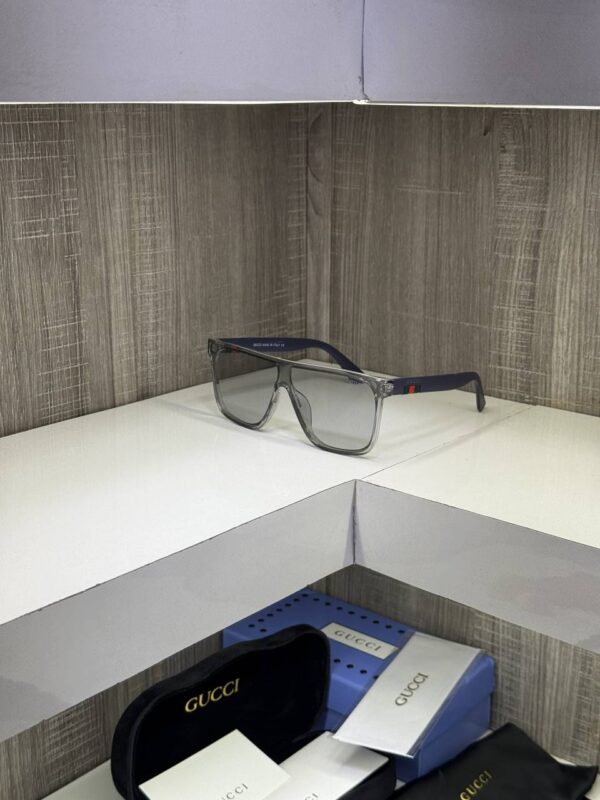 Gucc i GG0106 Sunglass - Image 6